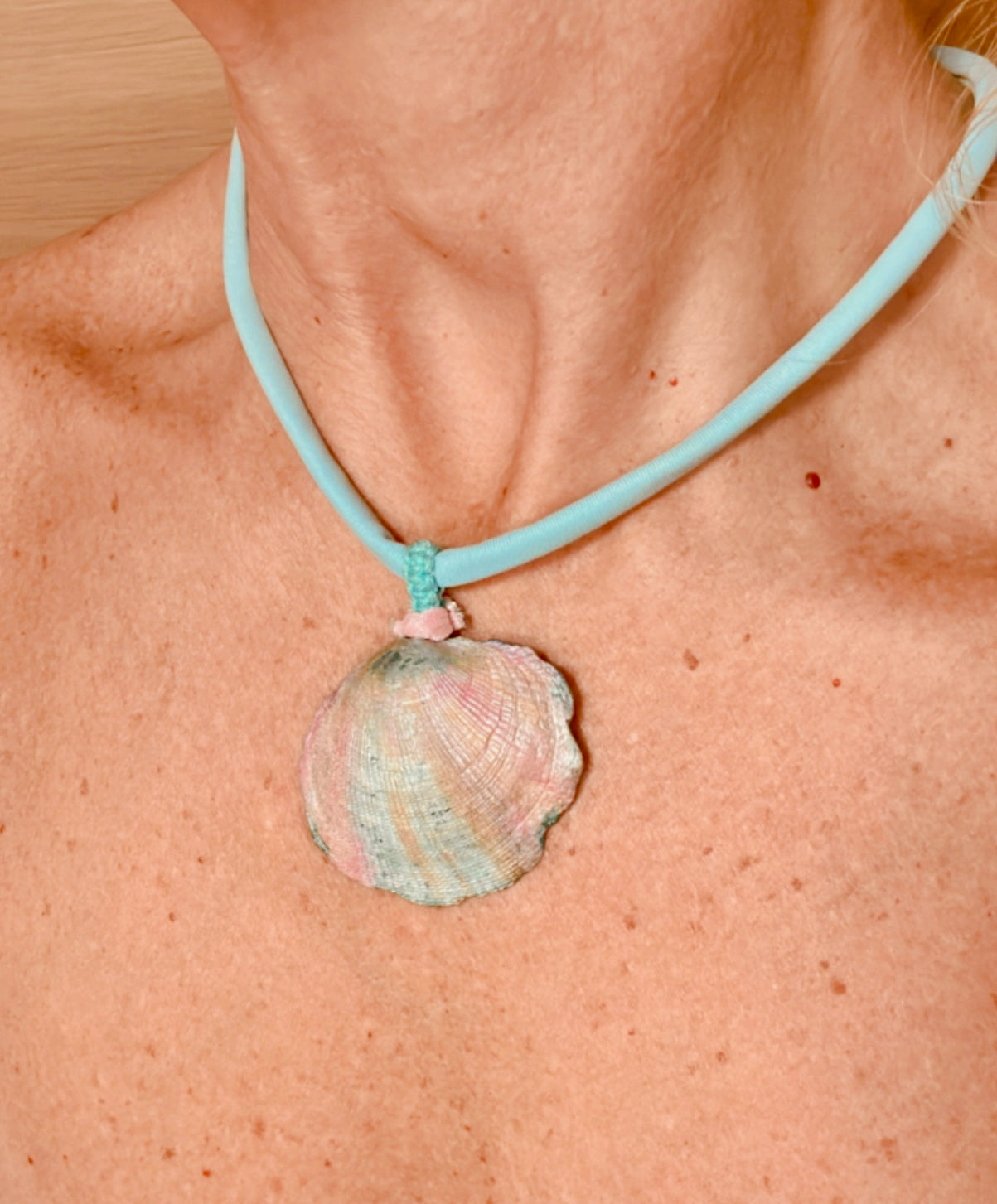 Hand made necklace - sea shell