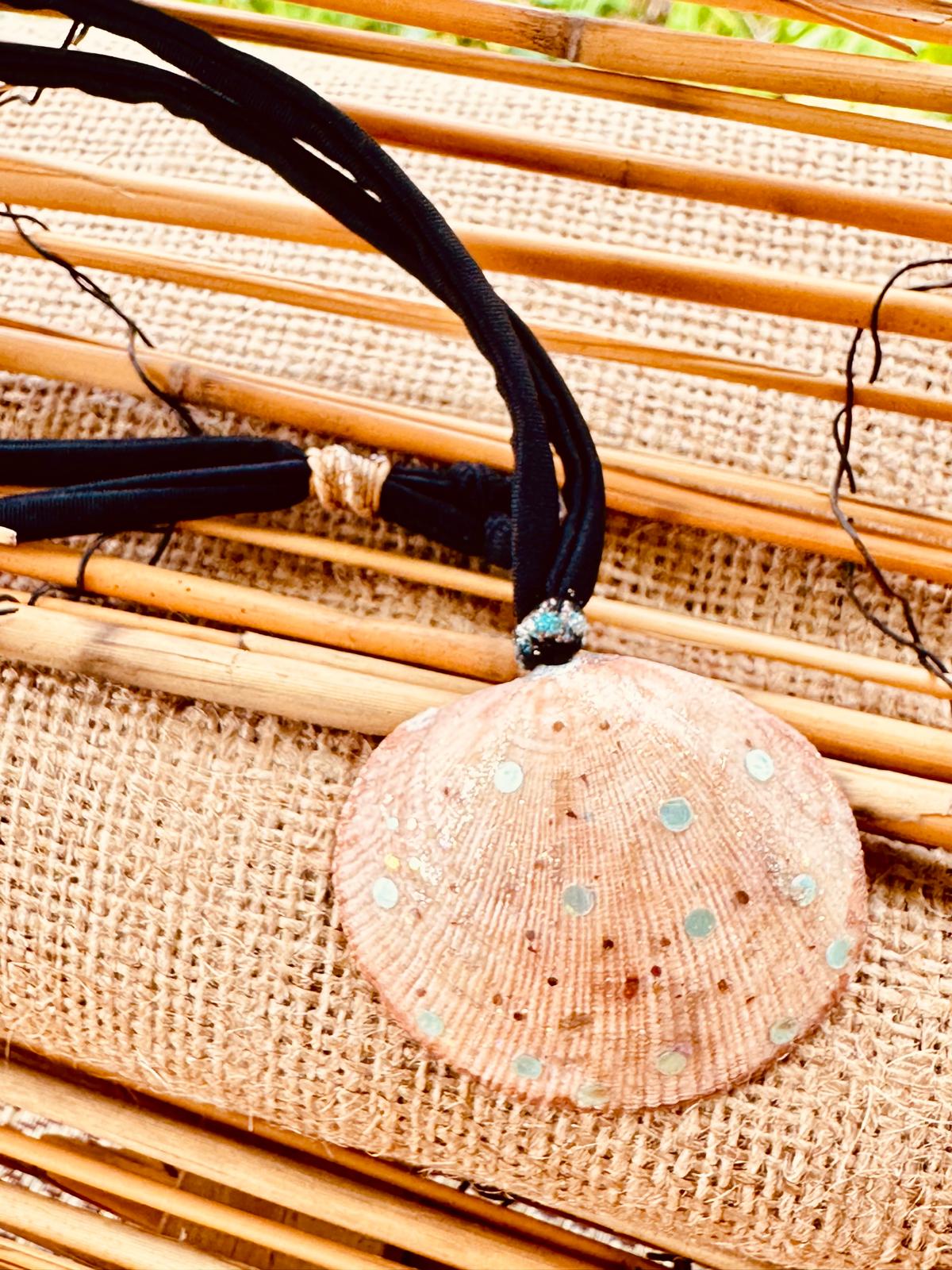 Hand made necklace - sea shell
