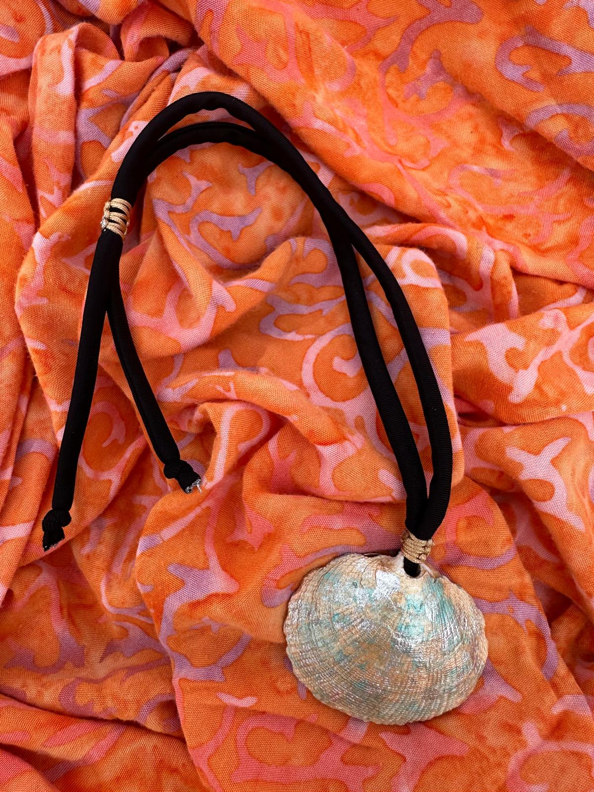 Hand made necklace - sea shell