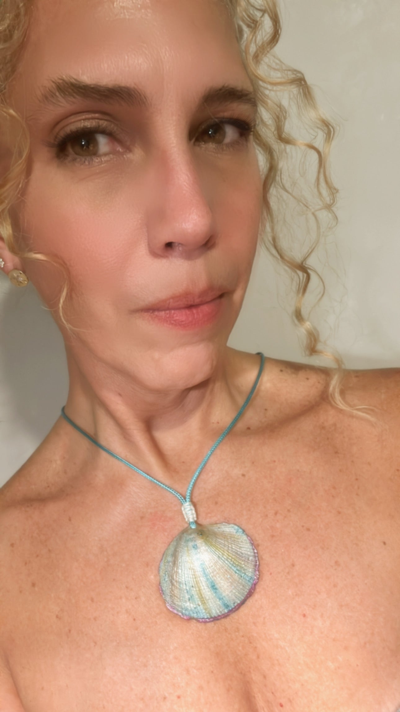Hand made necklace - sea shell