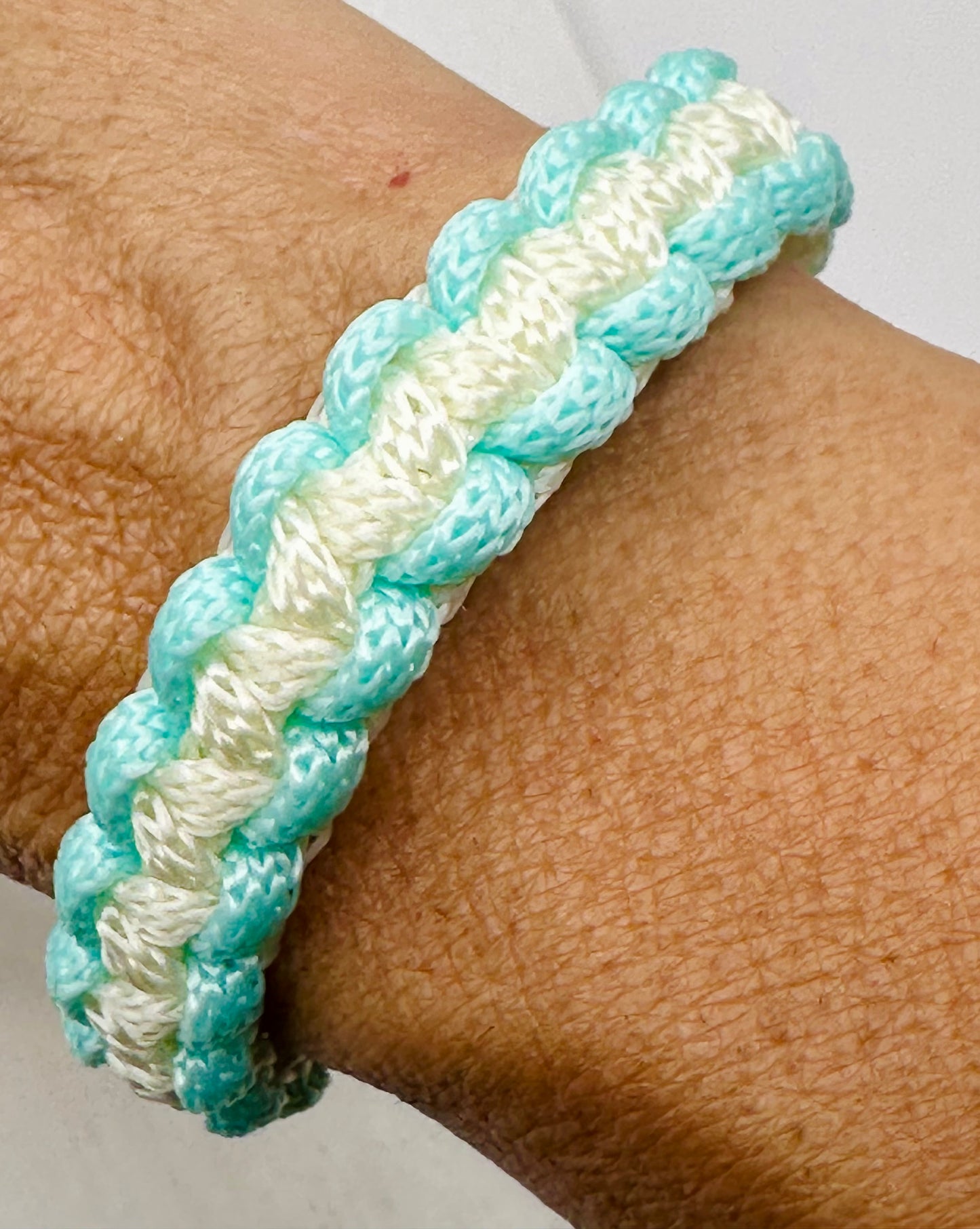 Hand made bracelet - Macrame cord with heart