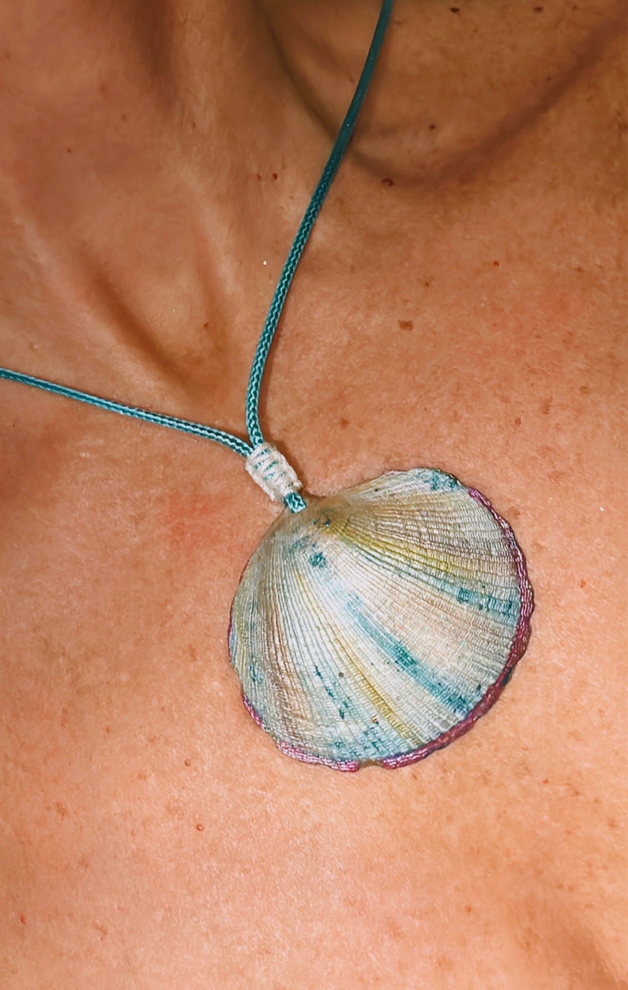 Hand made necklace - sea shell