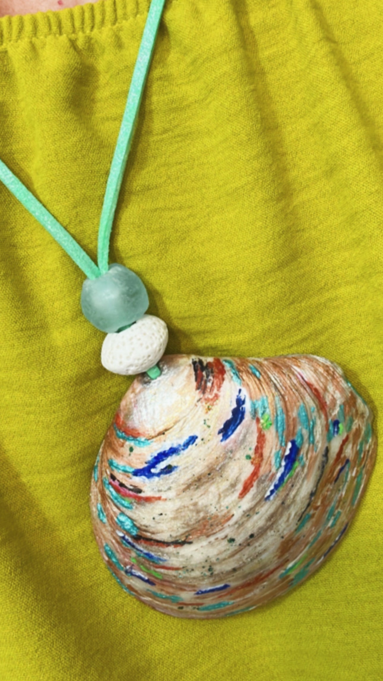 Hand made necklace - sea shell and leather